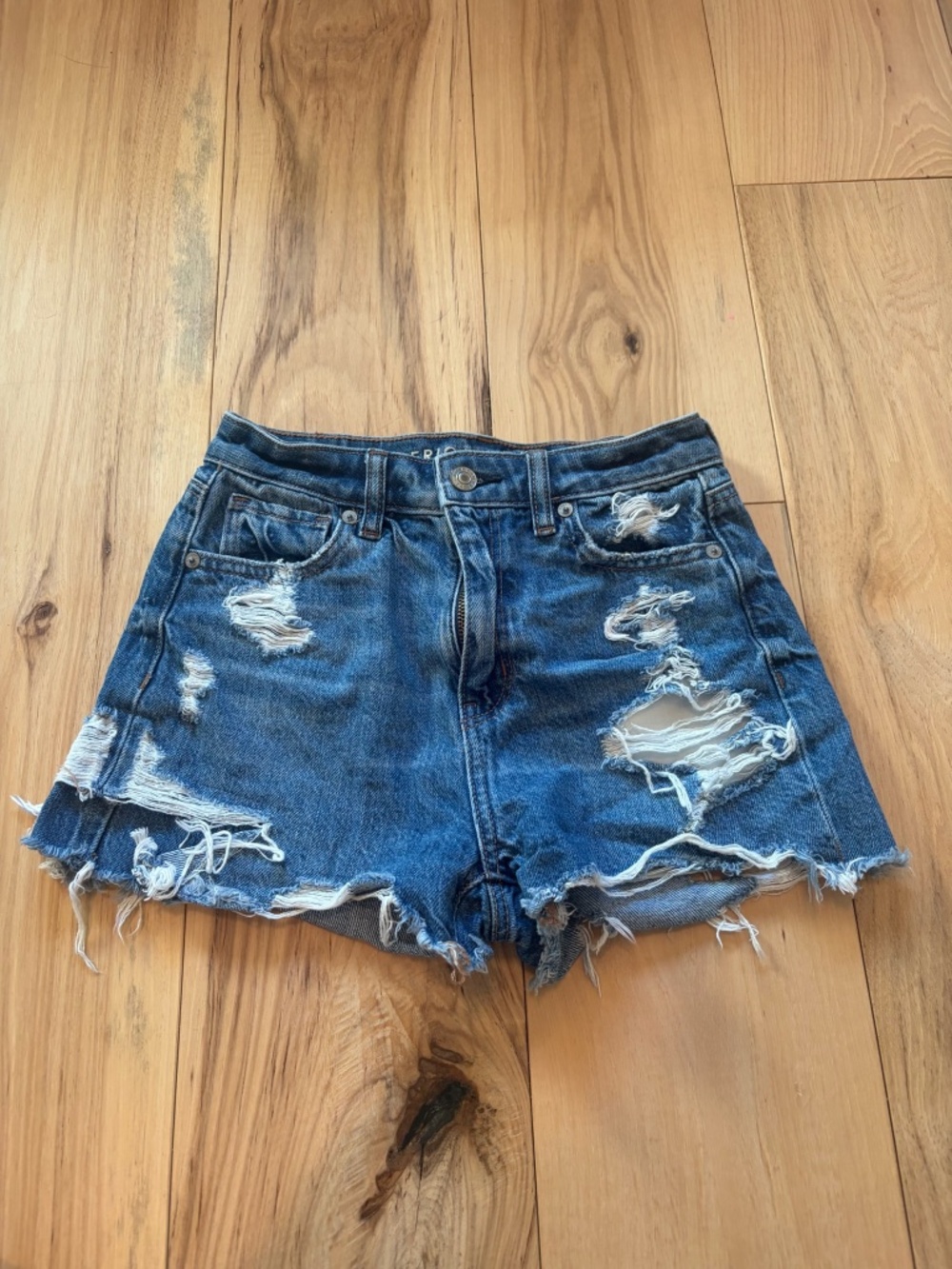 American Eagle Distressed Denim Mom Shorts Size 000